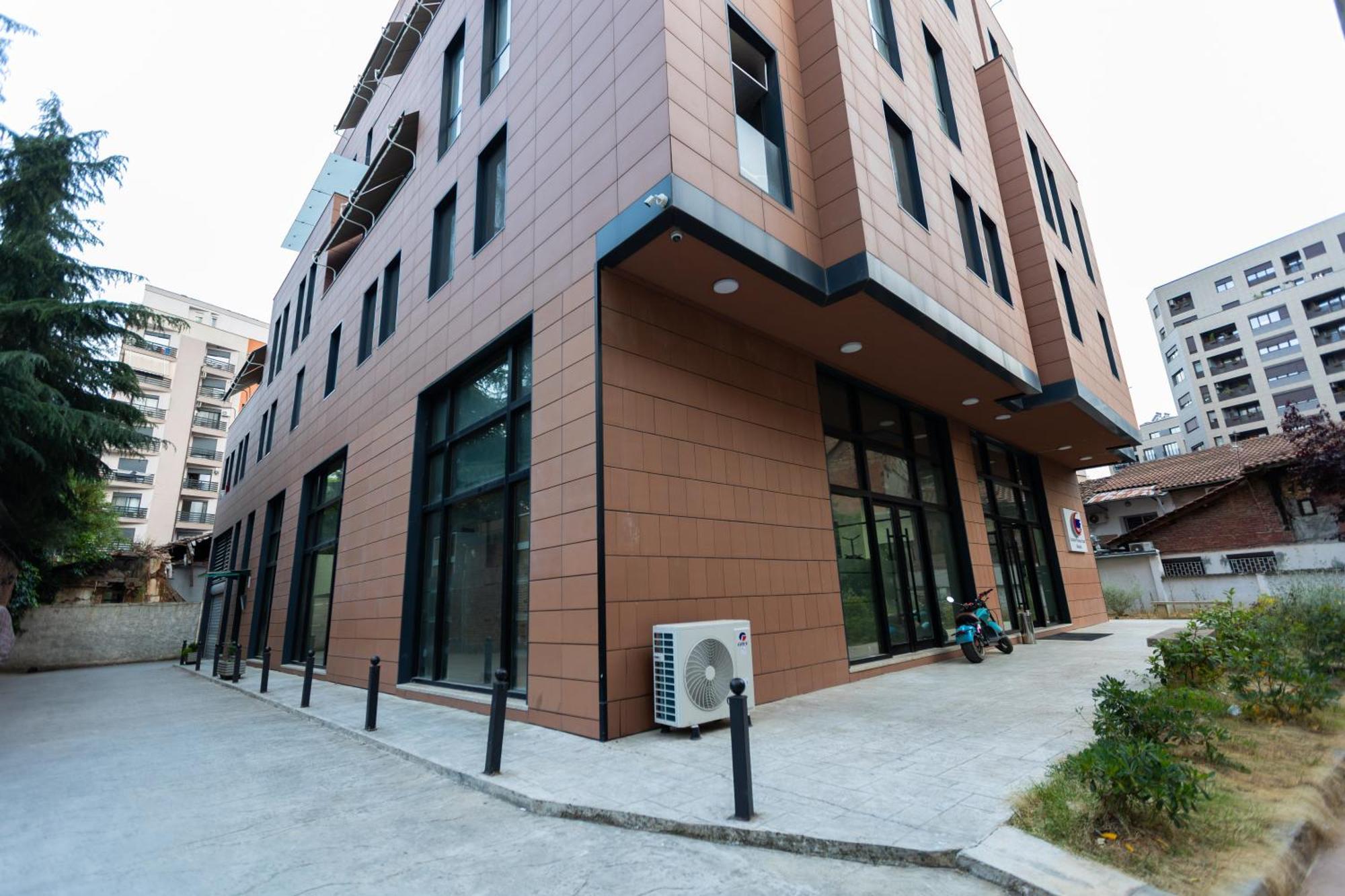 Happy Home Central 1 Tirana Exterior photo